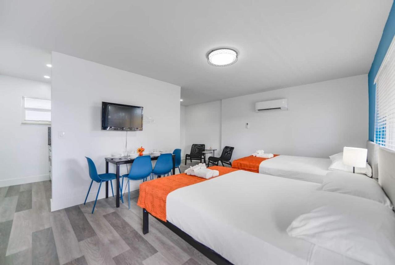 Fantastic 1 Bedroom With Pool Steps From The Beach #43 Hollywood Luaran gambar