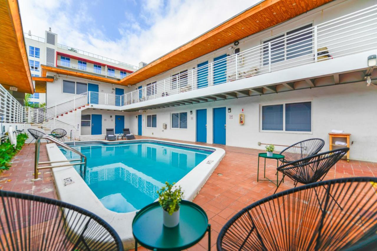 Fantastic 1 Bedroom With Pool Steps From The Beach #43 Hollywood Luaran gambar
