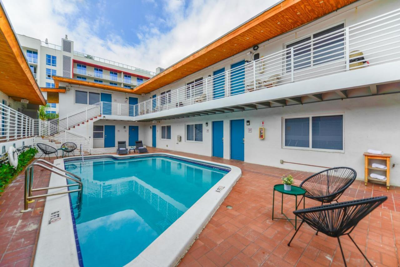 Fantastic 1 Bedroom With Pool Steps From The Beach #43 Hollywood Luaran gambar